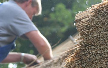 professional Copmere End thatchers